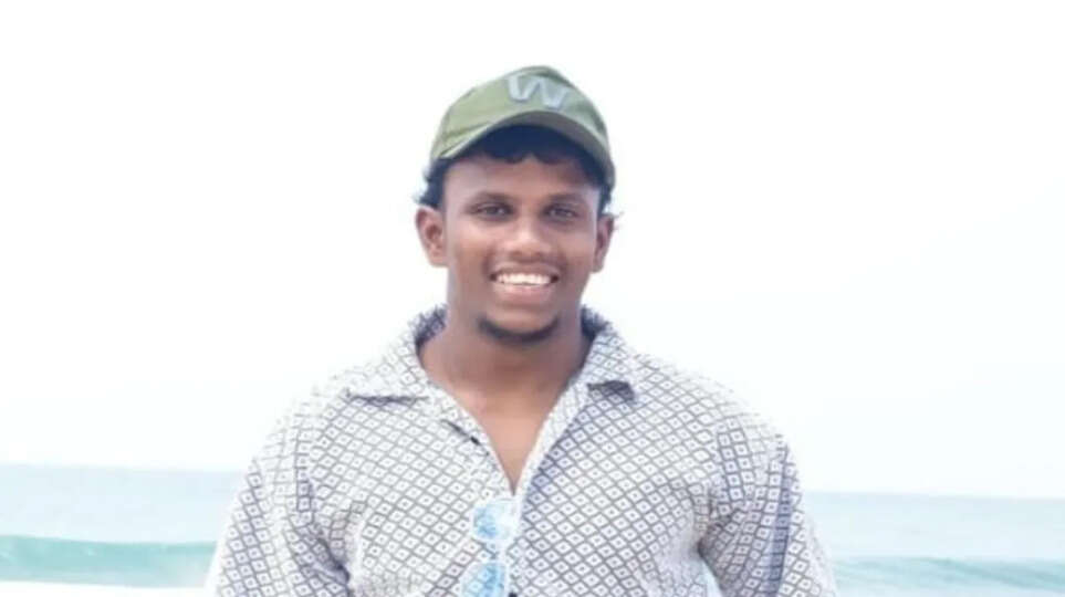 இறந்தும் வாழும் இளைஞர்.. மூளைச்சாவு அடைந்த மகனின் உடல் உறுப்புகளை தானம் செய்த பெற்றோர்.. 