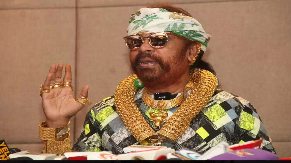 துப்பாக்கியால் சுட்டு உடலை துண்டுகளாக்கி ஆற்றில் வீசிய கொடுமை- வரிச்சூர் செல்வம் கைது பின்னணி