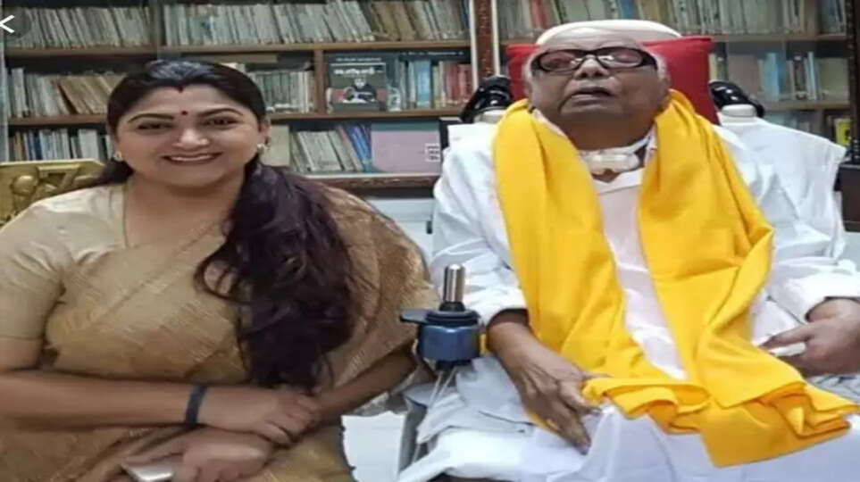  ‘நன்றி அப்பா..!!’குருபூர்ணிமாவில்  கலைஞரை நினைவுகூர்ந்த குஷ்பூ   