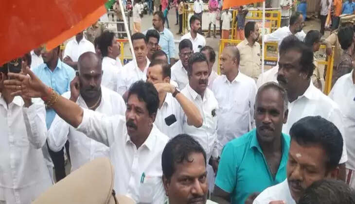 போராட்டம்