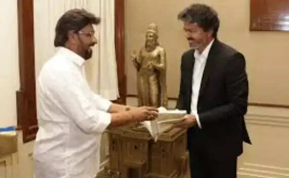#BREAKING : மறைந்த இயக்குனர் பாக்யராஜ் உடலுக்கு அரசு மரியாதை - முதலமைச்சர் விஜய் அறிவிப்பு..!