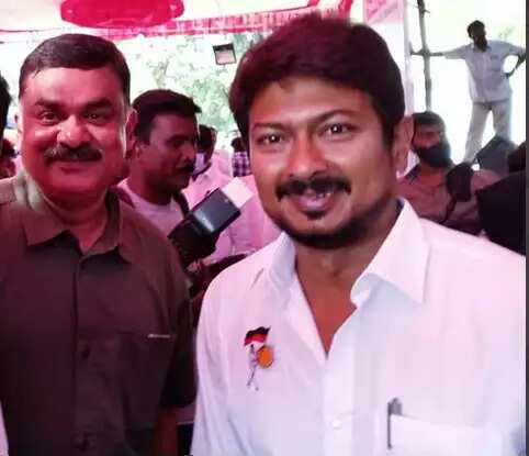 கார்த்திகேய சிவசேனாதிபதி - உதயநிதி