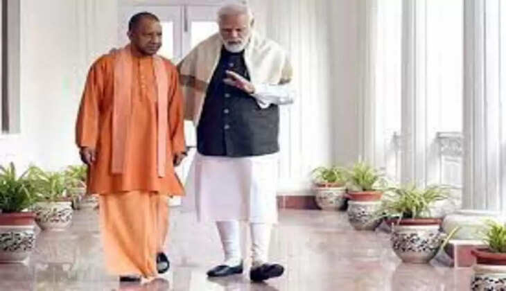 யோகி ஆதித்யநாத், மோடி