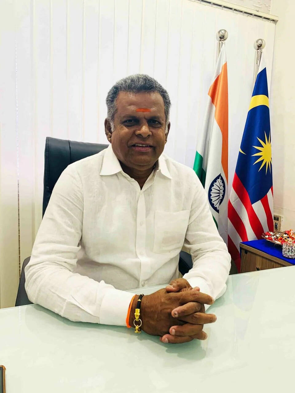 ஹிஜாவு - பண மோசடி