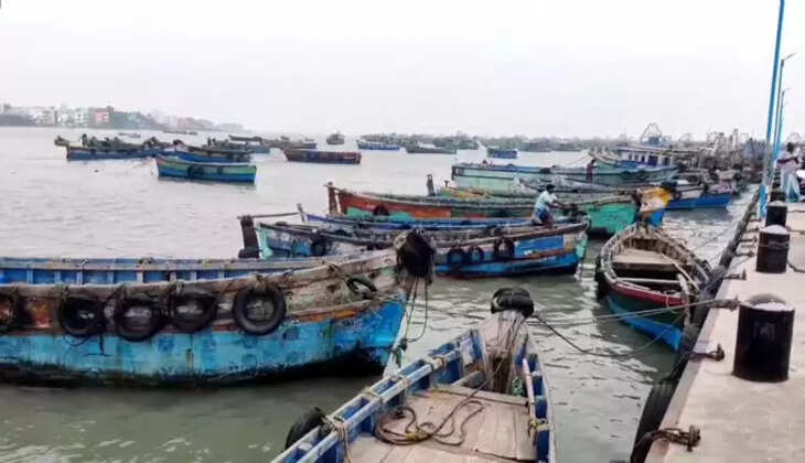 ராமேஸ்வரம் மீனவர்கள் இன்று முதல் கால வரையற்ற வேலை நிறுத்தப் போராட்டம் அறிவிப்பு.