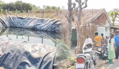 நீச்சல் கற்றுக்கொடுக்க சென்ற இடத்தில் தந்தை, மகன் நீரில் மூழ்கி பலி