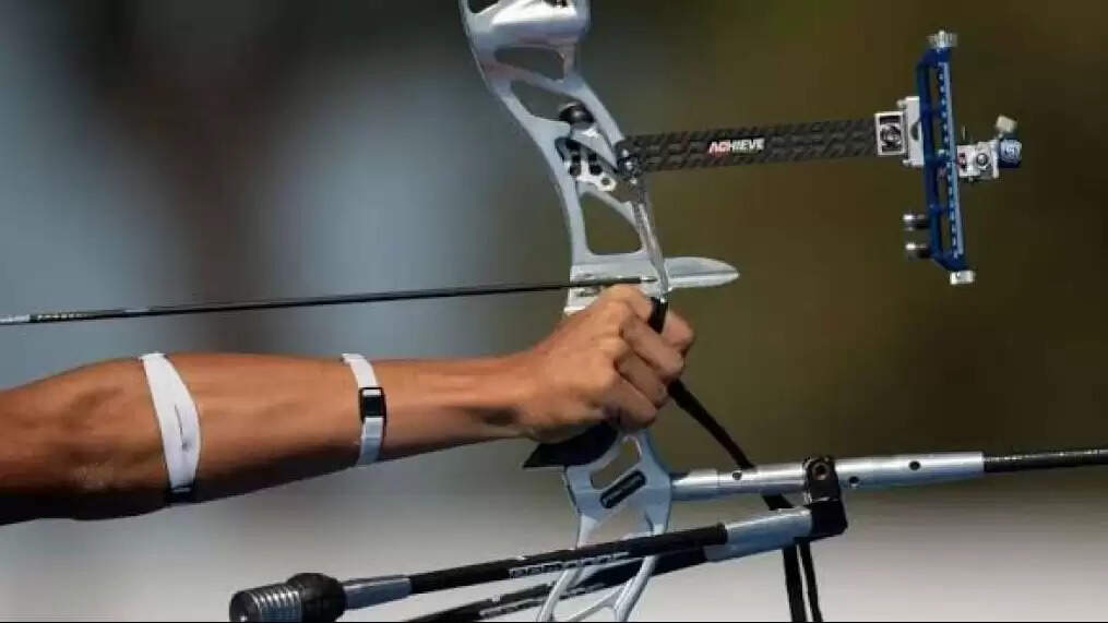 அபிஷேக் வர்மா, ஜோதி சுரேகா