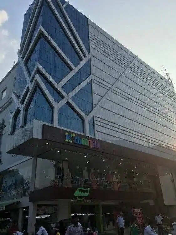 எம்.எல்.எஸ் குழுமத்திற்குச் சொந்தமான இடங்களில் ரெய்டு..