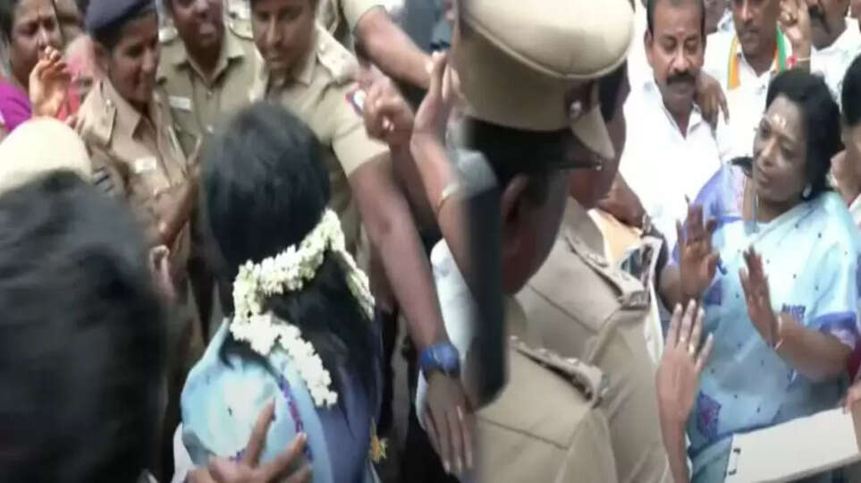 tamilisai