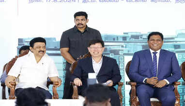 தமிழ்நாட்டில் பேட்டரி ஆற்றல் சேமிப்பு அலகு அமைகிறது ? - ஃபாக்ஸ்கான் தலைவர் யங் லியூ தகவல்..&nbsp;