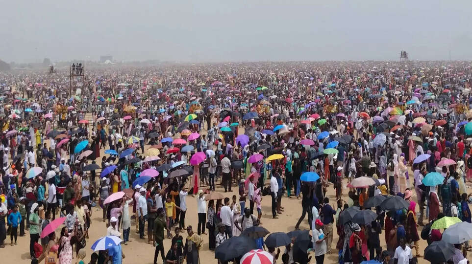 மெரினாவில் வான் சாகச நிகழ்ச்சியை காண வந்த 5 பேர் உயிரிழப்பு.. 