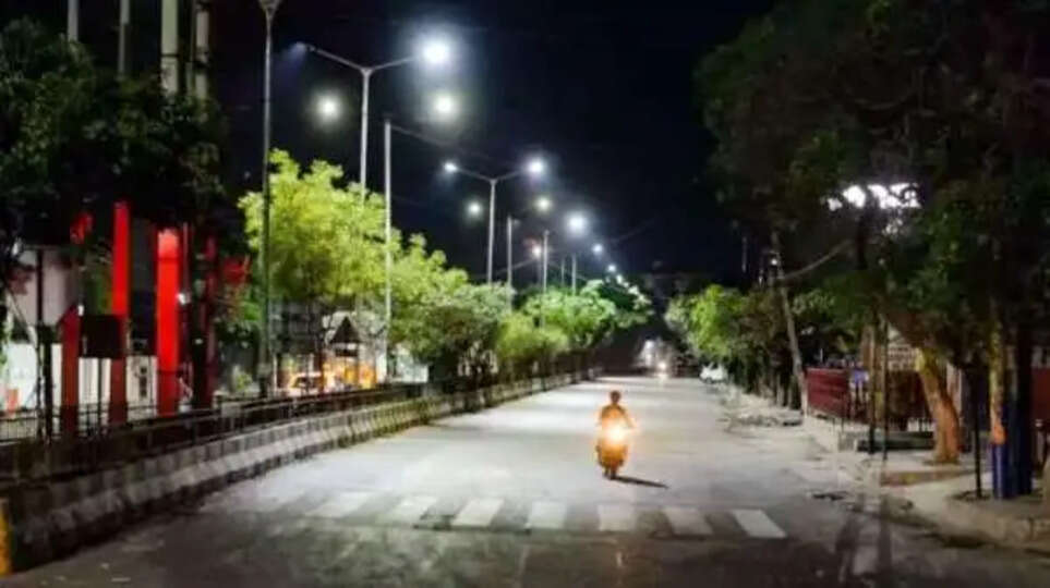 இரவு ஊரடங்கு