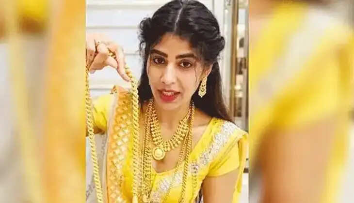 யூடியூபர் மதுமிதா மீது நெல்லையில் திருட்டு வழக்குப்பதிவு 