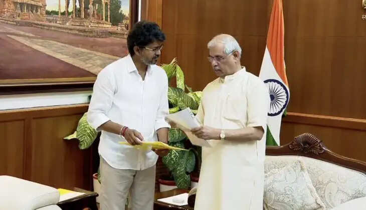 விஜயுடன் பதவியேற்கும் 9 பேர் அமைச்சர்கள்