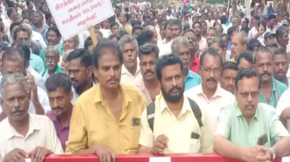 என்.எல்.சி. தொழிலாளர்கள் 15வது நாளாக வேலைநிறுத்தம்..