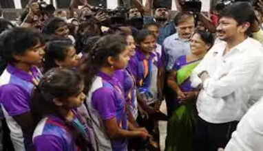 student with udhayanidhi stalin