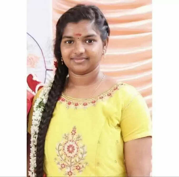 மாணவி ஸ்ரீமதி இறுதிச்சடங்கில் மாற்றம் : பெற்றோர் எடுத்த திடீர் முடிவு.. 