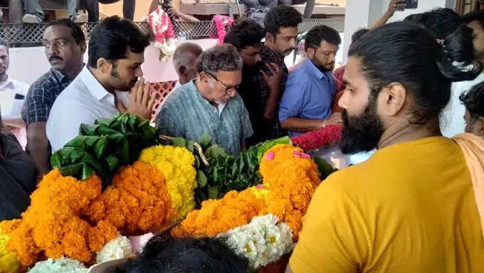 நடிகர் நாசரின் தந்தை காலமானார்