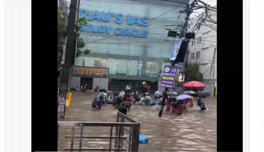  ஐஏஎஸ் பயிற்சி மையத்தில் புகுந்த வெள்ளம் - மூன்று மாணவர்கள் உயிரிழப்பு