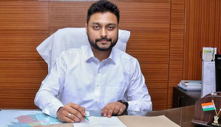  தூத்துக்குடி துணை ஆட்சியராக பொறுப்பேற்றார் நடிகர் சின்னி ஜெயந்தின் மகன்.. 