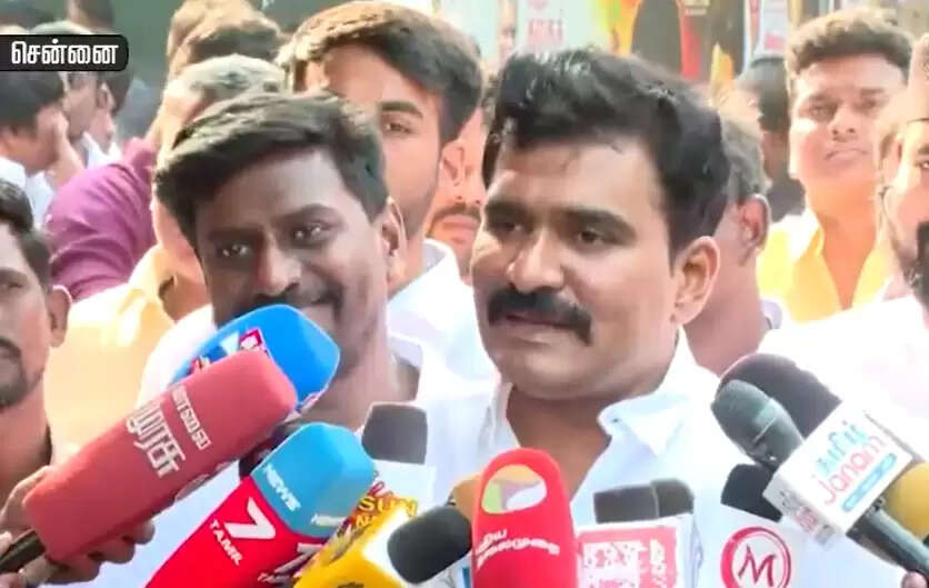 ”கரூர் துயரத்திற்கு செந்தில்பாலாஜிதான் காரணம் என்று உள்துறை அமைச்சரை வைத்துக் கொண்டே நயினார் நாகேந்திரன் சொல்கிறார்”- நிர்மல் குமார்