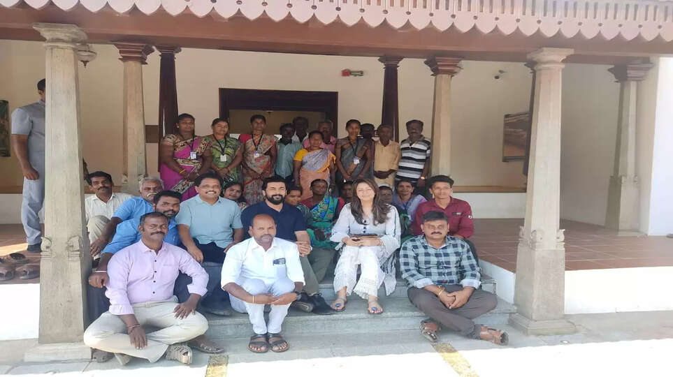 கீழடி அருங்காட்சியகத்தை பார்வையிட்ட சூர்யா - ஜோதிகா..