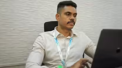 ஹிஜாவு - பண மோசடி