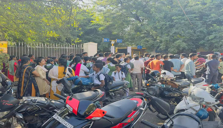 ஐஐடி நிர்வாகத்தின் புதிய கட்டுப்பாடுகளுக்கு எதிர்ப்பு..&nbsp; பெற்றோர் போராட்டம்..