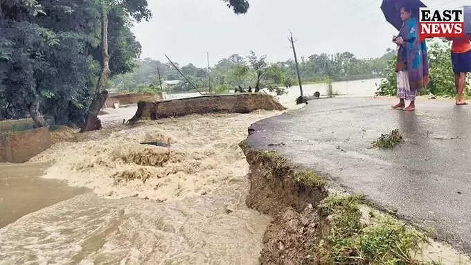 அசாம் , மேகாலயாவில் தொடரும் மழை.. வெள்ளப்பெருக்கு, நிலச்சரிவில் சிக்கி 54 பேர் பலி..