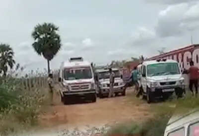 காருக்குள் இருந்த ஆண் சடலம்! கூடுவாஞ்சேரியில் பரபரப்பு