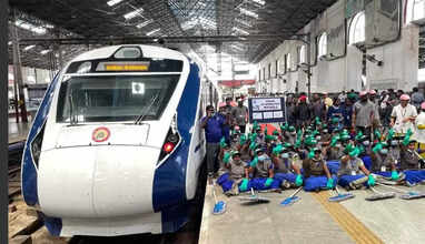 The 14-minute Miracle Vande Bharat Cleaning session carried out at chennai