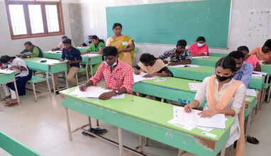 குரூப் 2 பிற்பகல் தேர்வு : அரை மணி நேரம் தாமதமாக தொடங்கும் : டிஎன்பிஎஸ்சி அறிவிப்பு..