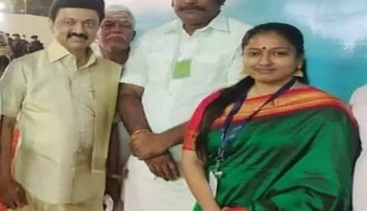 &lsquo;கருணாநிதியின் மகன்.. சூரியனைப் போல விடியல் ஆட்சி செய்க&rsquo;- காயத்ரி ரகுராம் வாழ்த்து.. திமுகவில் இணைய அடித்தளமா??