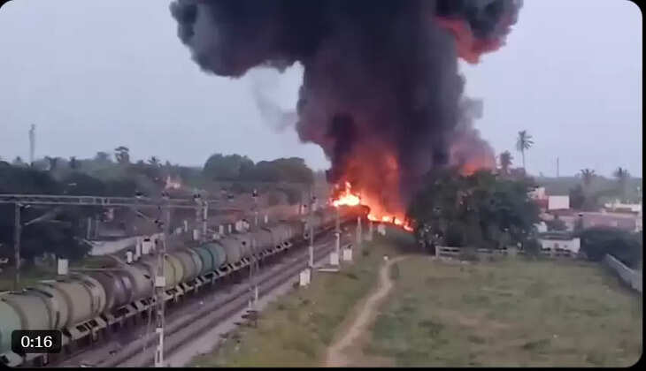 திருவள்ளுர் ரயில் தீ விபத்து: 18 டேங்கர்கள் தீக்கிரை..&nbsp; ரூ.12 கோடி மதிப்பிலான டீசம் எரிந்து நாசம்..&nbsp;&nbsp;