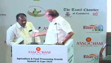 'ஏய் எரும மாடா நீ' மேடையில் ஒருமையில் பேசிய அமைச்சர் எம்.ஆர்.கே.பன்னீர்செல்வம்