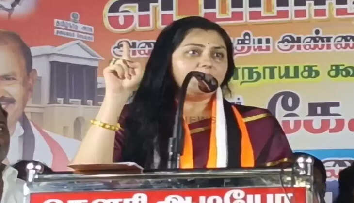 &ldquo;சரக்கு பாட்டில் காசு எல்லாம் ஒரு நாள் சுகம்! ஒரு நாள் சுகம் வேண்டுமா?&rdquo;- நமிதா