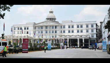 காய்ச்சல் காரணமாக அனுமதிக்கப்பட்ட 2 வயது குழந்தை உயிரிழப்பு! ரேலா மருத்துவமனை மீது புகார்