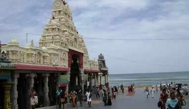 திருச்செந்தூர் முருகன் கோயில்