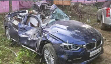 எம்பிபிஎஸ் படிக்கிற பெண்ணுக்கு இதெல்லாம் தேவையா? லாரி மீது மோதிய BMW கார்- துடிதுடித்து மாணவி பலி