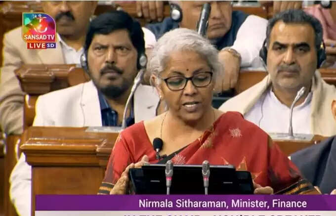 157 நர்சிங் கல்லூரி, 38,000 ஆசிரியர்கள் : பட்ஜெட் -2023ல் இடம்பெற்றுள்ள முக்கிய அம்சங்கள்..