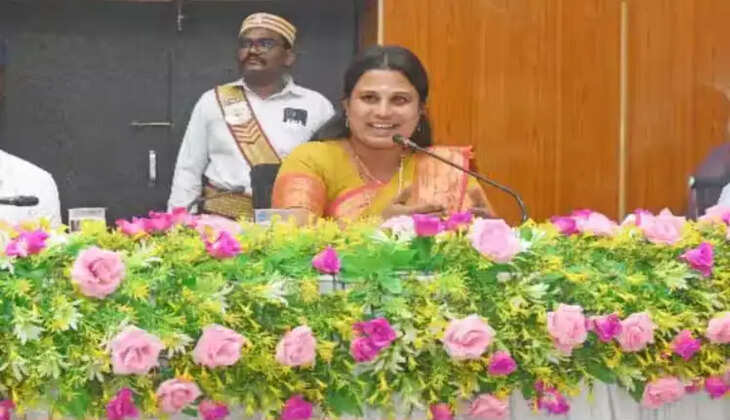 ஆளுங்கட்சி எம்.எல்.ஏ-க்களையே ஆட்டிப்படைக்கும் அமைச்சர் ஜெகதீஸ்வரி