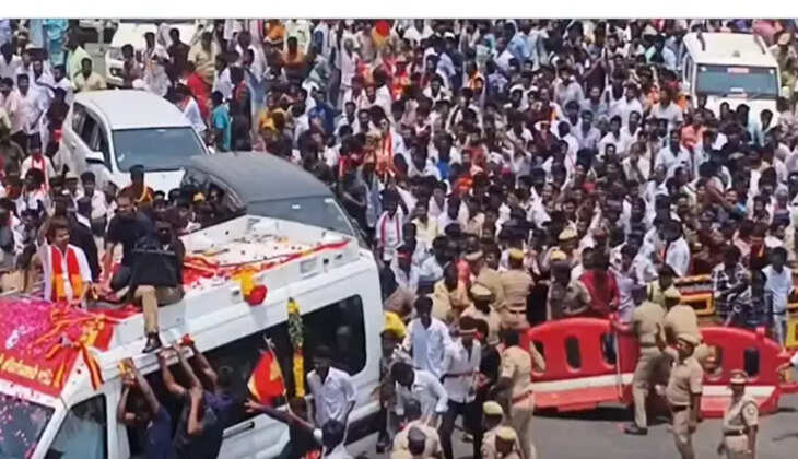 நெல்லையில் விஜய் ரோடு ஷோவில் தள்ளுமுள்ளு- பரபரப்பு வீடியோ