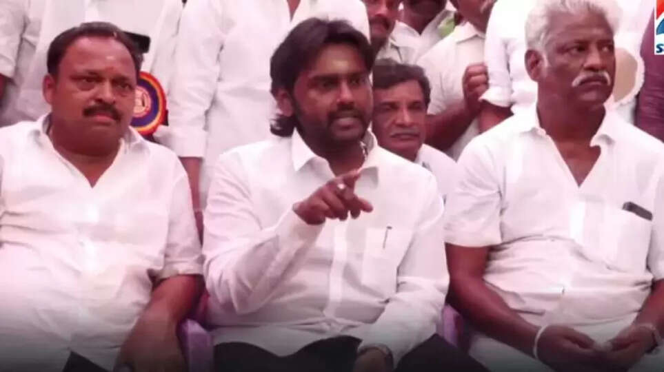 விஜயபிரபாகரன்