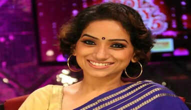 Telugu Popular Singer Kalpana Attempts Suicide