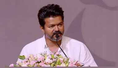 ”ஏன் ஜி, தமிழ்நாடு, தமிழர்கள்னாலே அலெர்ஜி”.. தமிழ்நாடு பல பேருக்கு தண்ணி காட்டுன மாநிலம் சார், கொஞ்சம் பார்த்து பண்ணுங்க சார் - ரைமிங்காக பேசிய விஜய்