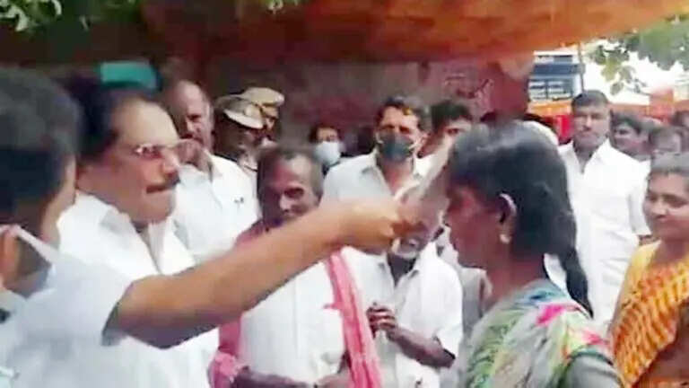 அமைச்சர் என் அண்ணன்; செல்லமாகத்தான் தட்டினார் - சர்ச்சைக்கு முற்றுப்புள்ளி வைத்த பெண்!!