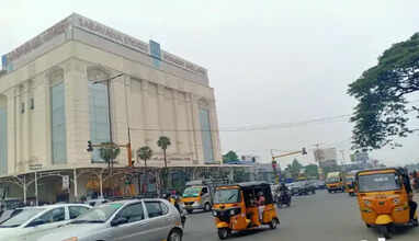 chrompet saravana stores