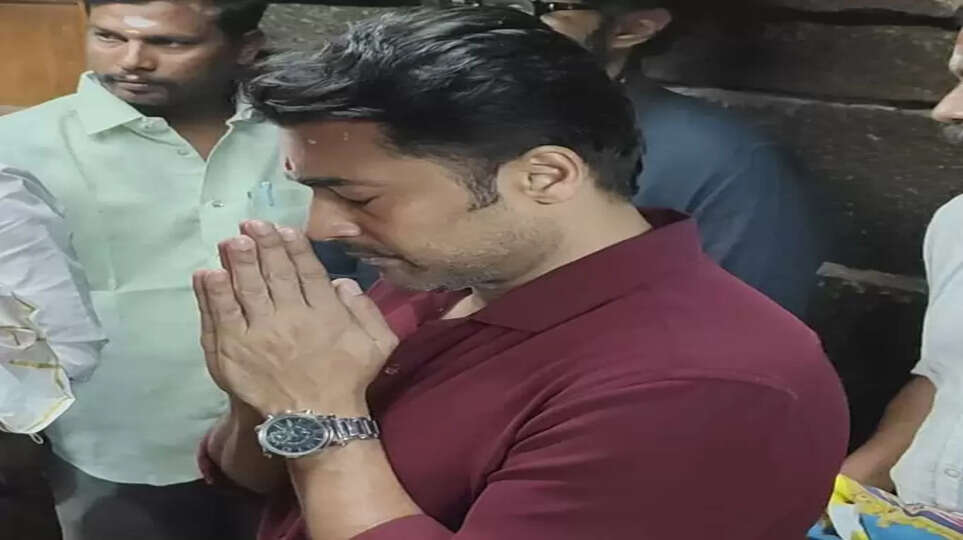 பழனியில் சூர்யா சாமி தரிசனம்..!!  #Surya46-க்காக சிறப்பு பூஜை..!