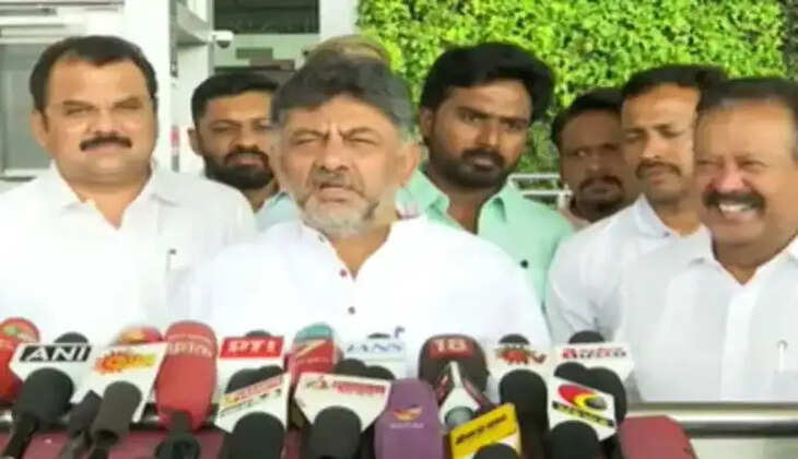 &ldquo;அண்ணாமலைக்கு ஒன்றுமே தெரியவில்லை... பாஜகவுக்கே விசுவாசம் காட்டுகிறார்&rdquo;- டி.கே.சிவக்குமார்