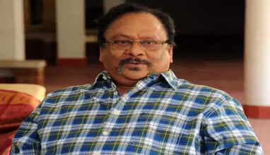  பழம்பெரும் தெலுங்கு நடிகர் கிருஷ்ணம் ராஜூ காலமானார்.. 